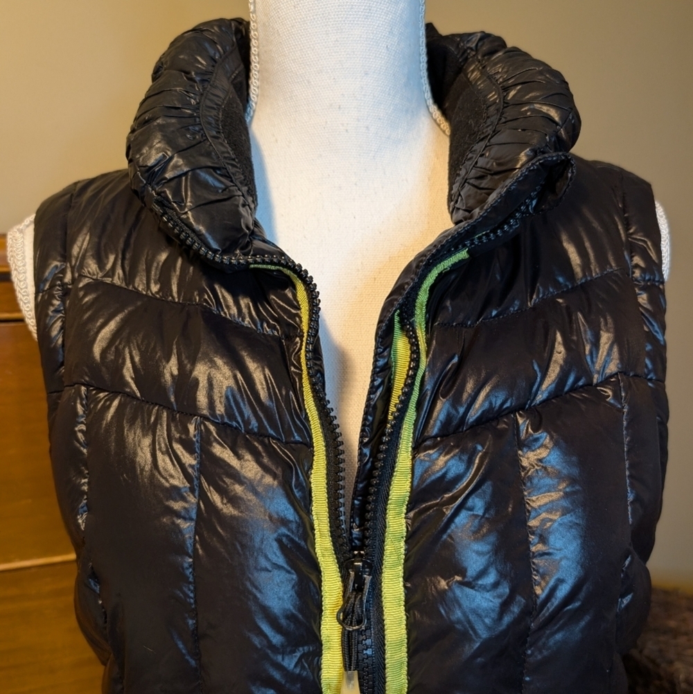 Halifax Traders Black Down Filled PUFFER Vest Green Accents SZ L - Picture 2 of 10
